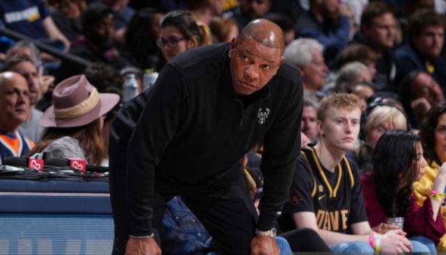 雄鹿冲出换帅磨合期！防守升级字母哥冲冠更有底气