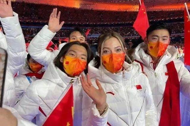 【夜读】姆巴佩“考察”伯纳乌来了