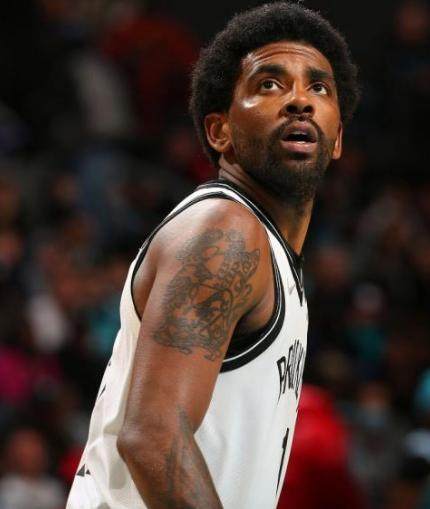 【夜读】姆巴佩“考察”伯纳乌来了